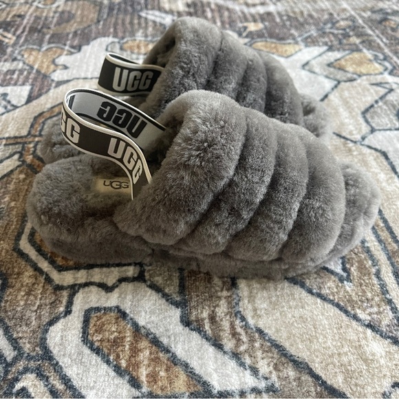 Ugg Fluff Yeah Slide On Gray Slippers Platform Fuzzy - Picture 2 of 7